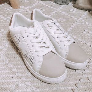 OUTWOODS Fast-13 Star Sneaker